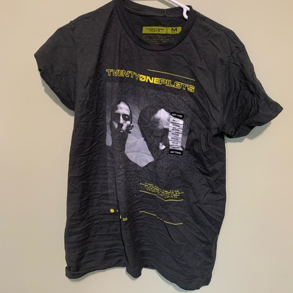 TØP shirt